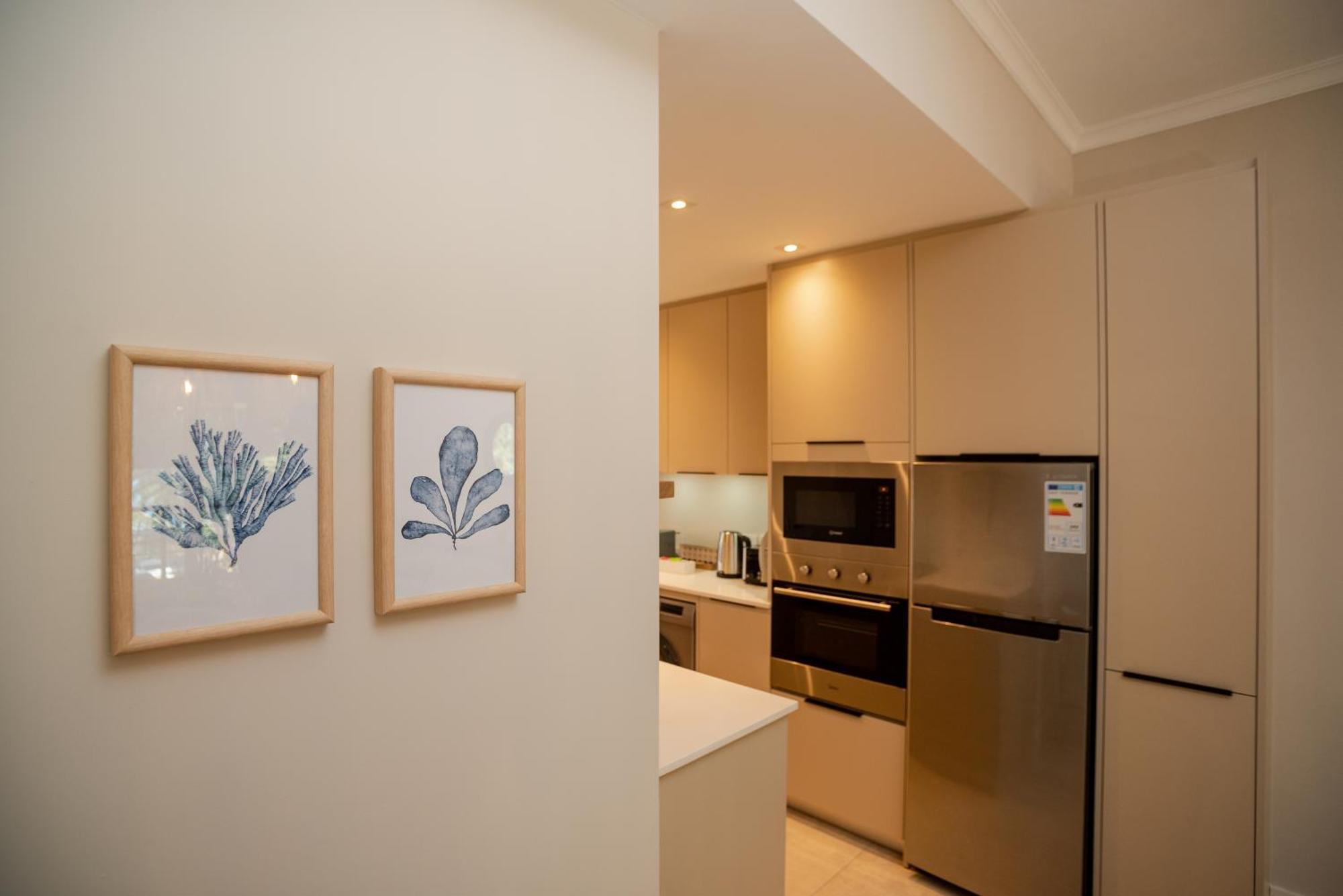 Blue Coral Beachfront Penthouse Flic-en-Flacq Exteriör bild