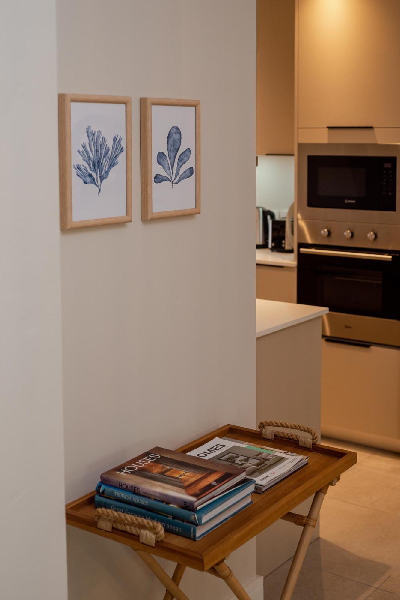 Blue Coral Beachfront Penthouse Flic-en-Flacq Exteriör bild